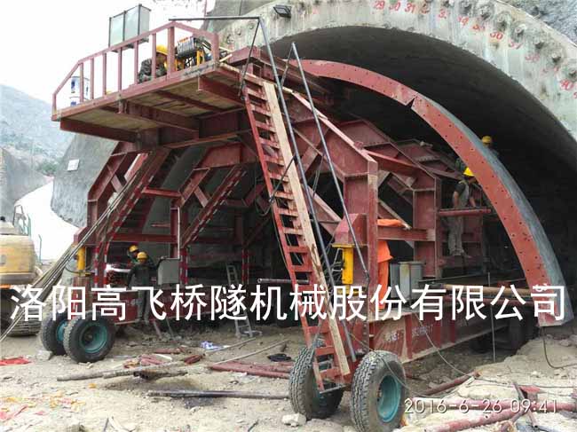 襯砌臺(tái)車(chē)的驅(qū)動(dòng)方式有哪些？