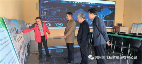 熱烈歡迎河南省科技廳黨組成員、副廳長(zhǎng)潘剛一行蒞臨高飛橋隧調(diào)研指導(dǎo)