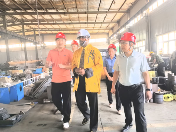 跨國(guó)界，筑橋梁丨熱烈歡迎非洲客戶到高飛股份參觀考察